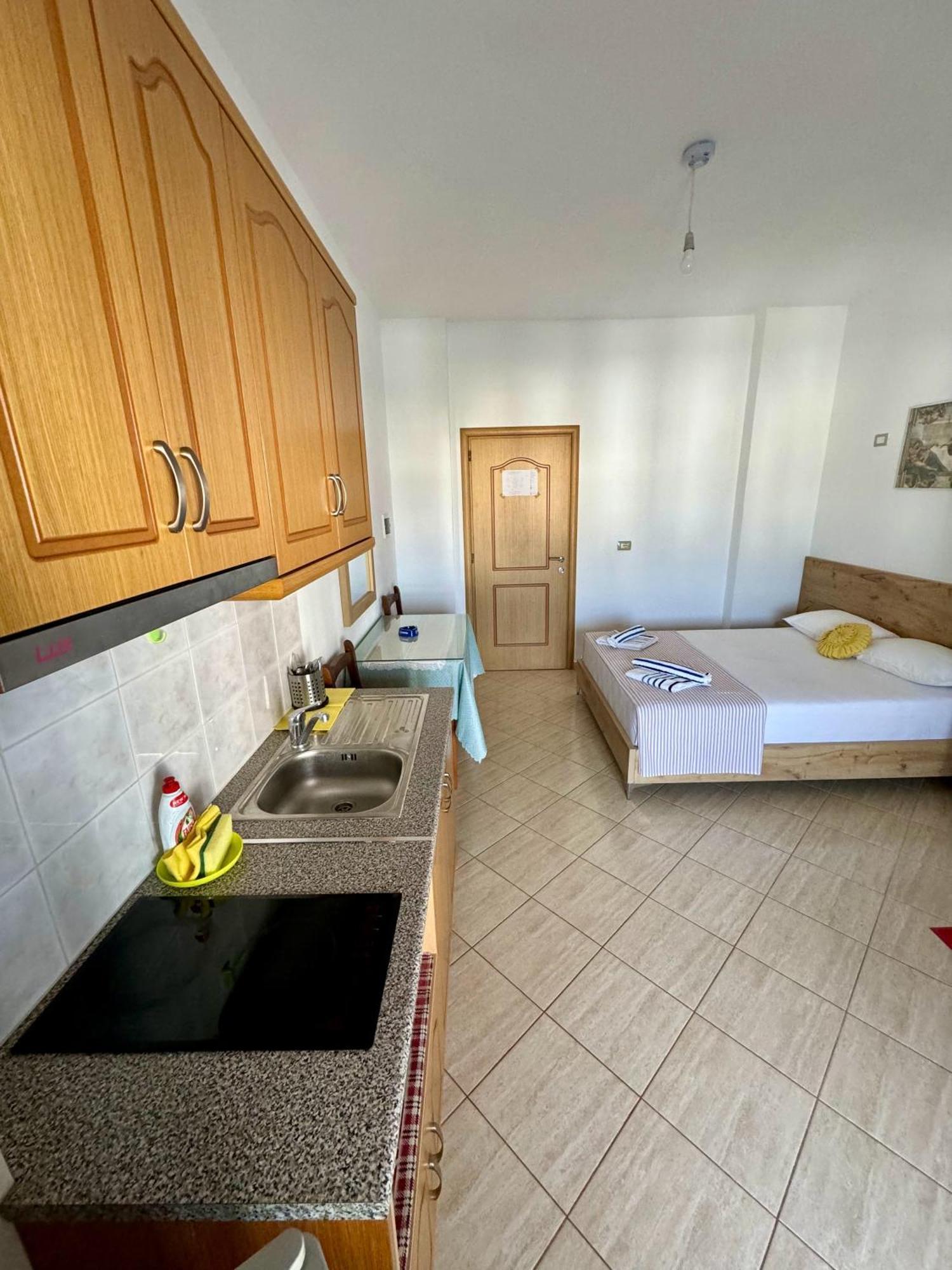 Mihal Apartment Ksamil